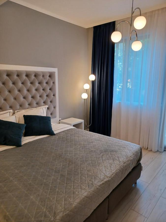 Tara Deluxe Apartment Varna Exterior photo